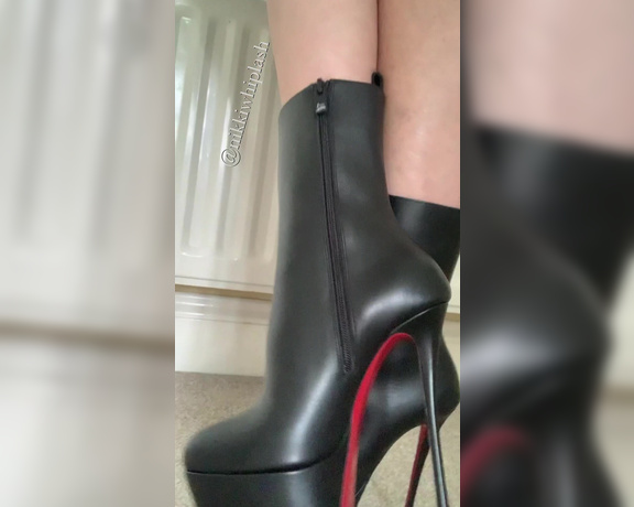 Nikki Whiplash aka Nikkiwhiplash OnlyFans - How could my Louboutins of the day be anything other than these incredible new Dolly Alta 160mm bo 4