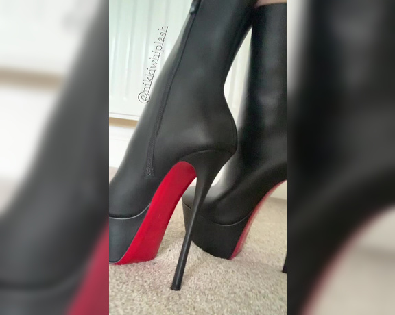 Nikki Whiplash aka Nikkiwhiplash OnlyFans - How could my Louboutins of the day be anything other than these incredible new Dolly Alta 160mm bo 4