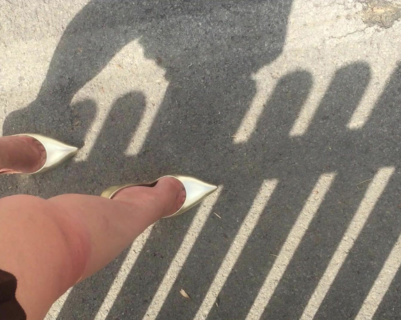 Nikki Whiplash aka Nikkiwhiplash OnlyFans - Video walking outside in the sunshine in my sexy gold Casadei blades and short pleated dress