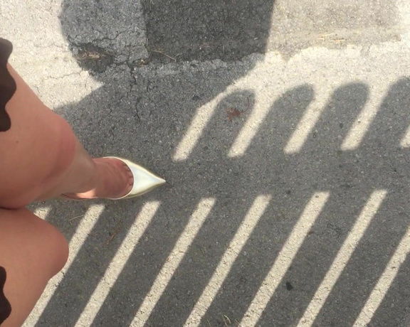 Nikki Whiplash aka Nikkiwhiplash OnlyFans - Video walking outside in the sunshine in my sexy gold Casadei blades and short pleated dress