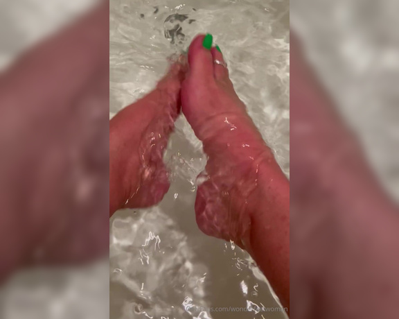 Wonderаeetwoman aka Wonderfeetwoman OnlyFans - New pedi reveal