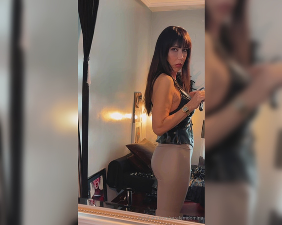 Domina Sara aka Sarafemdomina OnlyFans - Sara