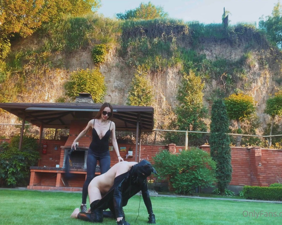 Lady Naama aka Ladynaama OnlyFans - Outdoor obedience training Fun with @israelimistress and @saracensub