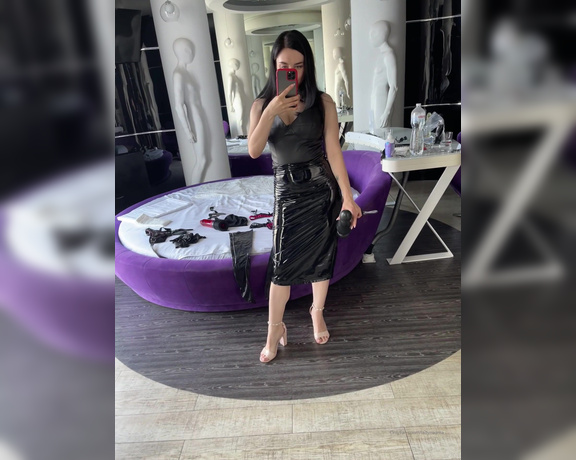 Lady Naama aka Ladynaama OnlyFans - омпа Pomp