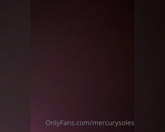 Mercury Soles aka Mercurysoles OnlyFans - Ewww there is a bug on my screen i’m gonna stomp you until there’s nothing left!! haha
