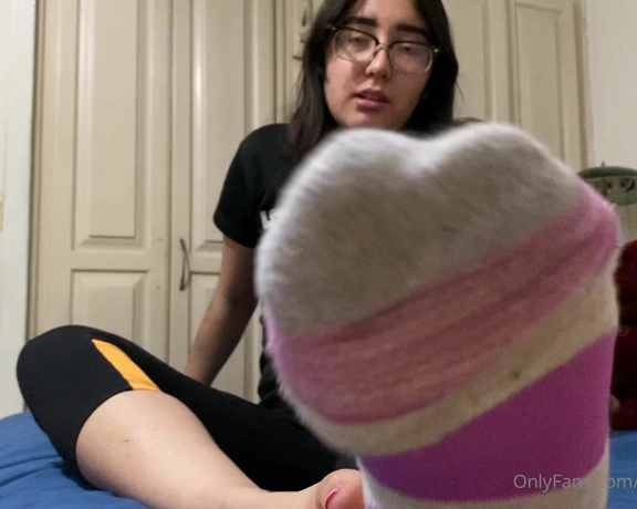 Goddess Angela aka goddessangelamx OnlyFans - I command you to smell my stinky socks and clean my sweaty dirty feet with your tongue, understood