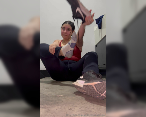 Goddess Angela aka goddessangelamx OnlyFans - Quick shoes and socks removal post working out