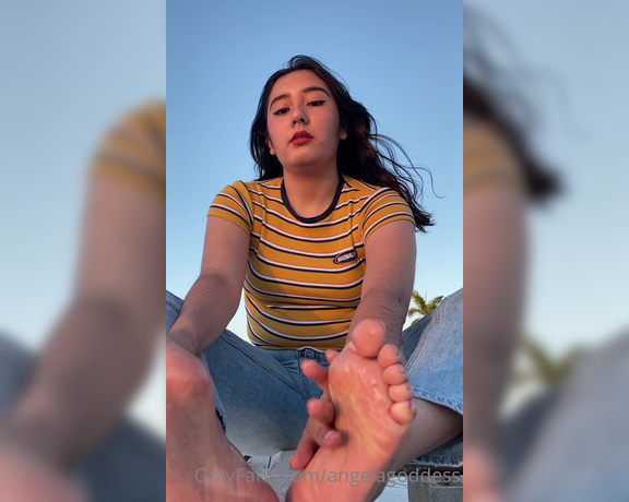 Goddess Angela aka goddessangelamx OnlyFans - Oily soles at sunset  300 min