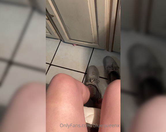 Goddess Angela aka goddessangelamx OnlyFans - Socks removal after a long run! tip if you want to smell!