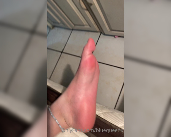 Goddess Angela aka goddessangelamx OnlyFans - Socks removal after a long run! tip if you want to smell!