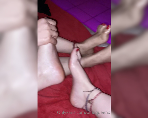 Goddess Angela aka goddessangelamx OnlyFans - Bringing back this good video with my best friend, 10 min long worshipping our feet Tip if you