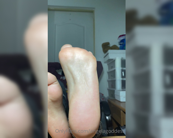 Goddess Angela aka goddessangelamx OnlyFans - POV You’re studying for your finals and I start teasing you with my soft soles and pretty red toes,
