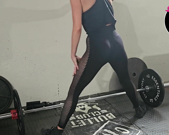 Goddess BBGRL aka goddessbbgrl OnlyFans - BBGRL Lifts  Hypertrophy Legs Filmed the majority of a workout for you guys today some light