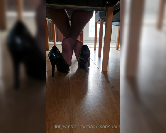 Maddison Spoilt aka maddisonspoilt OnlyFans - In from work, still emails to send Your view from under my chair while I work!