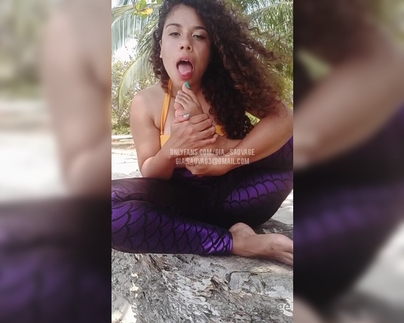 Gia Sauvage aka gia_sauvage OnlyFans - [Selfworship] Giamermaid gets human delicious feet I couldnt help myself but tasting them