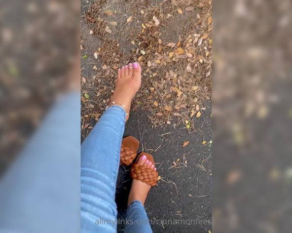 Goddess Cinnamon aka cinnamonfeet2 OnlyFans - A perfect day to kiss them in public you must accept