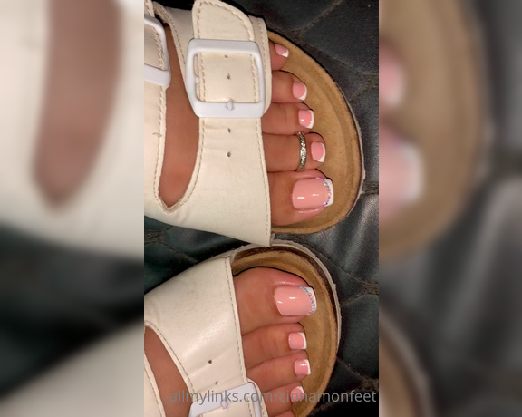 Goddess Cinnamon aka cinnamonfeet2 OnlyFans - Are you ready to cum to my new pedicure