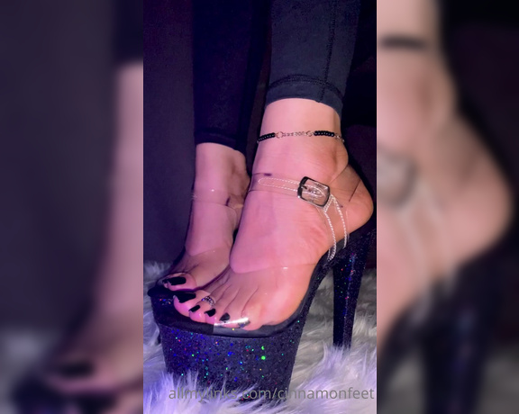 Goddess Cinnamon aka cinnamonfeet2 OnlyFans - Love to tease you with my black pleaser heels Perfect to crush