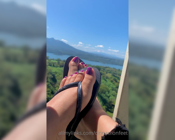 Goddess Cinnamon aka cinnamonfeet2 OnlyFans - Enjoying nature while I tease you dangling and slapping my flops