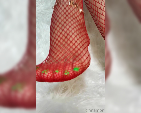 Goddess Cinnamon aka cinnamonfeet2 OnlyFans - Wearing red fishnets for you to start the month the right way