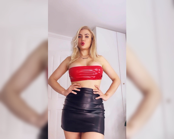 Goddess Dommelia aka goddessdommelia OnlyFans - When you go about your day today I want you to remember everything you do, it is all for