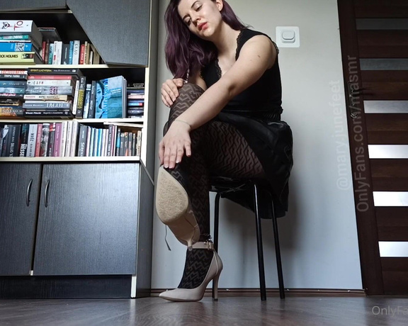 Masmr aka masmr OnlyFans - I needed to make shoeplay video for YT once and then I decided to make one more for you Its longer