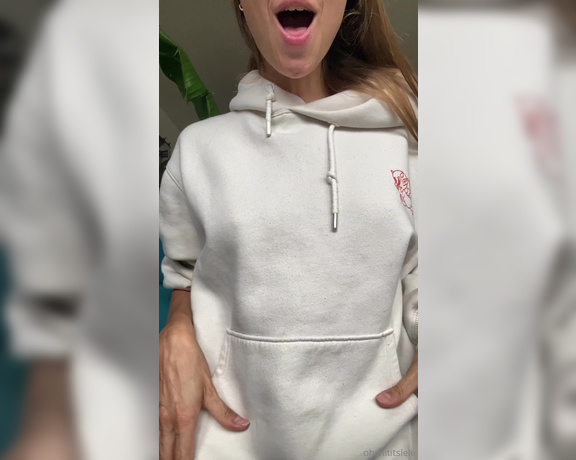 Lele O aka ohshititslele OnlyFans - Silent mode Youre on holidays with your wife, and Lele is missing you During the call, your wife