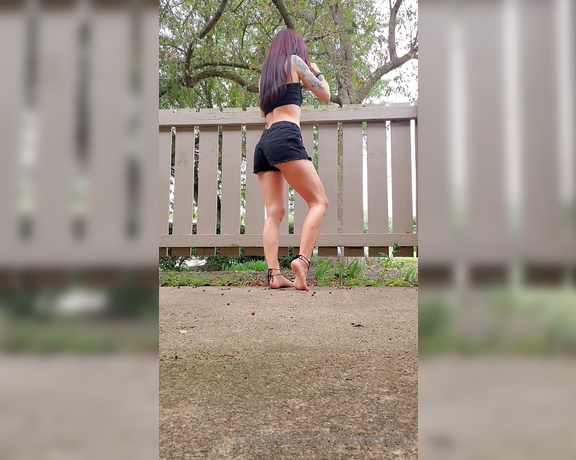 Mssjada aka mssjada OnlyFans - Out on my patio being naughty and showing you all the goods 6 minute video followed by 16 pictur 1