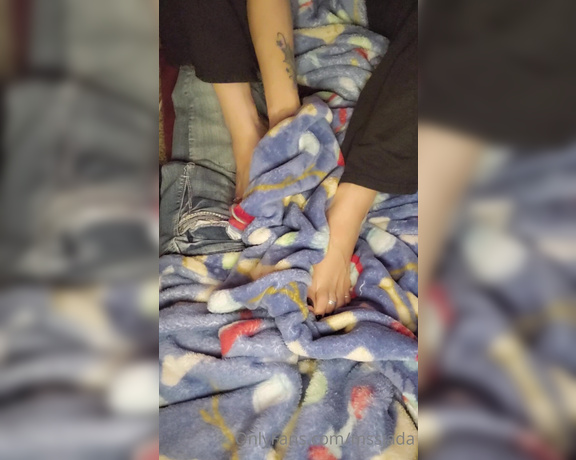 Mssjada aka mssjada OnlyFans - We were watching TV and I noticed your dick getting hard so I got it out to play with my feet