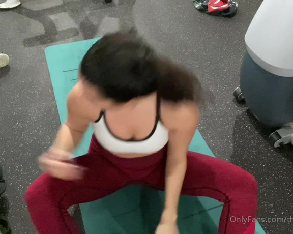 Theenchantressb aka theenchantressb OnlyFans - My 20 min workout vid!