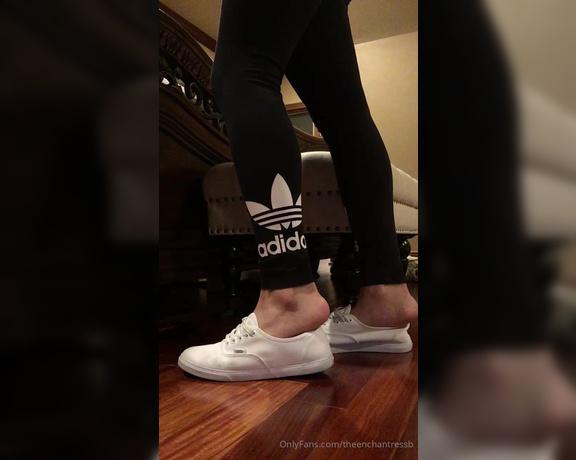 Theenchantressb aka theenchantressb OnlyFans - Vans shoe play!