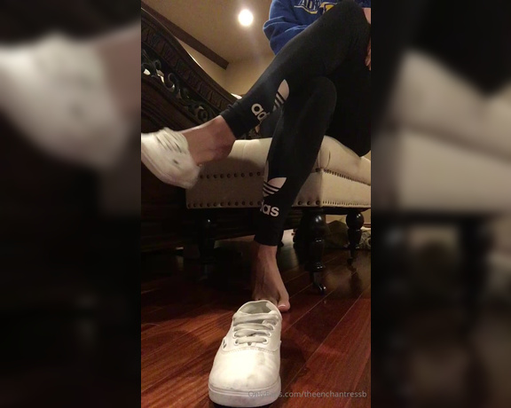 Theenchantressb aka theenchantressb OnlyFans - Vans shoe play!