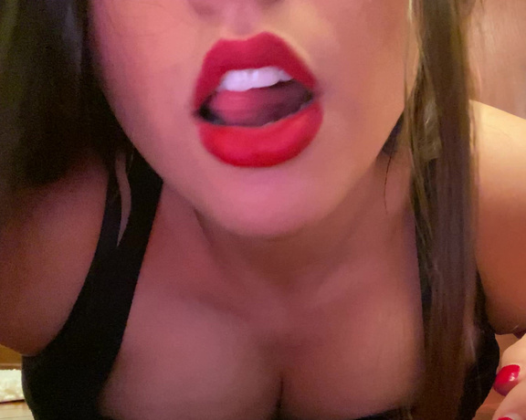 Theenchantressb aka theenchantressb OnlyFans - My red lips are irresistible Watch me and start stroking as I show off my new lipstick