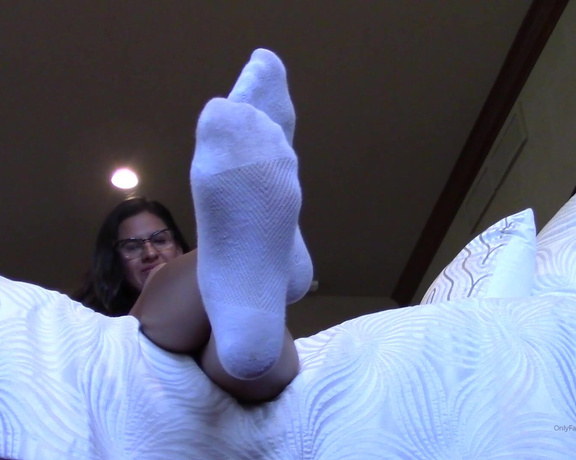 Theenchantressb aka theenchantressb OnlyFans - Youve been lusting after your step sisters feet for so long! She finally lets you fuck them and