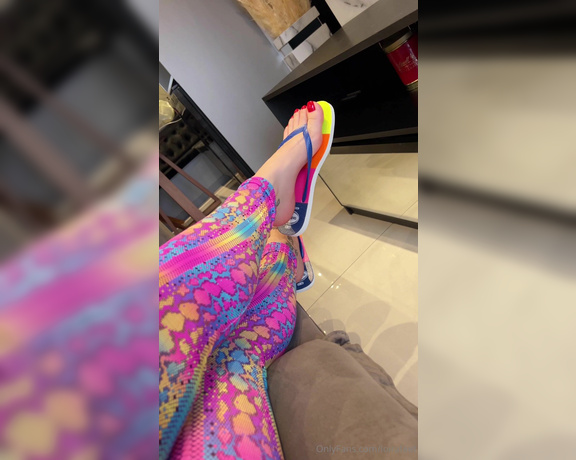 Loira feet aka loirafeet OnlyFans Video 678