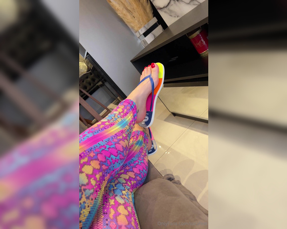 Loira feet aka loirafeet OnlyFans Video 678