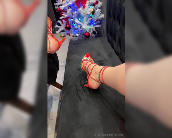 Loira feet aka loirafeet OnlyFans - Minha perna estava tremendo um pouco porque estava dolorida nessa posio