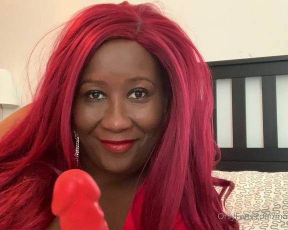 Madame Caramel aka madam___caramel OnlyFans - I love a man that sucks cock for me Please