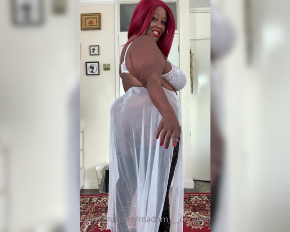Madame Caramel aka madam___caramel OnlyFans - Behold the supreme Black Ass  you will be mesmerised