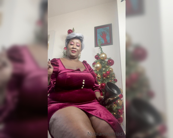 Madame Caramel aka madam___caramel OnlyFans - Mistressmass for all bois !! Listen well