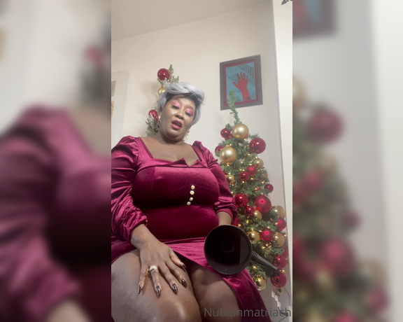 Madame Caramel aka madam___caramel OnlyFans - Mistressmass for all bois !! Listen well