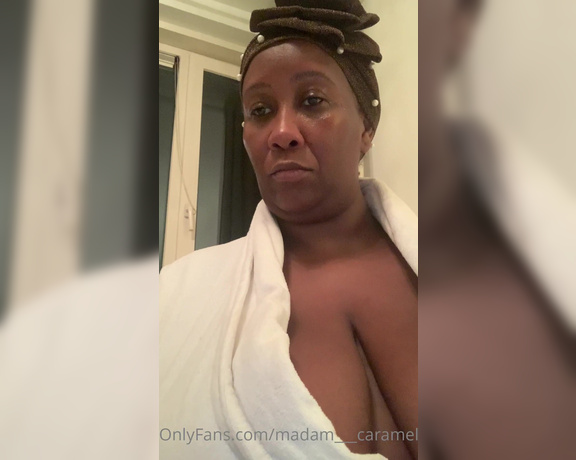 Madame Caramel aka madam___caramel OnlyFans - Boobs teaser