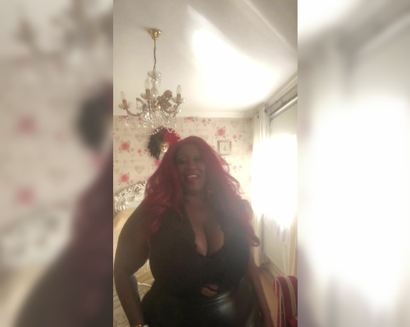 Madame Caramel aka madam___caramel OnlyFans - Easy Task get two pegs