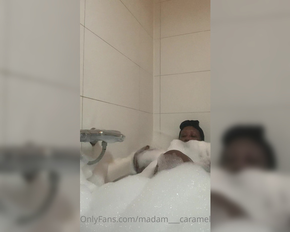 Madame Caramel aka madam___caramel OnlyFans - Bubble bath time whilst @mc joris cleans all the apartment