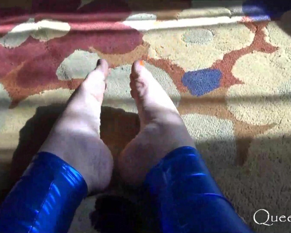 Queen Kitty aka queenkitty OnlyFans - Full Clip Shiny Blue Seduction #orangetoes #shinyclothing
