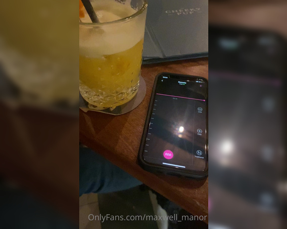 Miss Suzanna Maxwell aka Misssuzannamax Onlyfans - Plugged and out for drinks …… Teasing @willybank remotely whilst in a bar !!!!