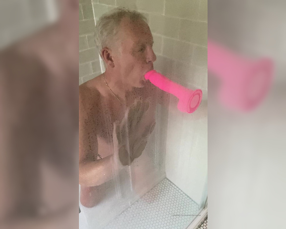 Miss Suzanna Maxwell aka Misssuzannamax Onlyfans - Cock sucking in the shower dirty slut! That’s My girl