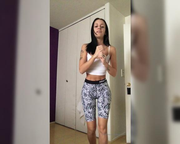 Alyafeets aka Alyagoddess Onlyfans - Somebody just asked for a karate soles video here an old one