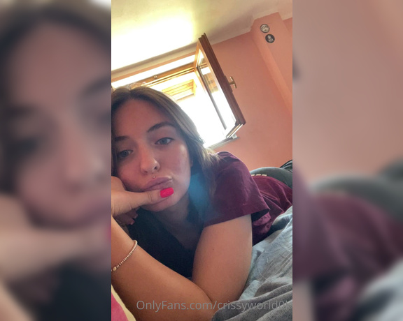 Crissyworld0k aka crissyworld0k OnlyFans - Piedini