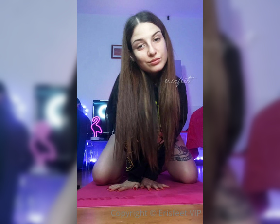 Erisfeet aka erisfeet_ OnlyFans - Ti umilio un po, vuoi la continuazione Lascia una mancia libera fra quelle elencate e vedi come spr